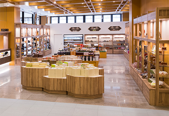 “Mori no Nigiwai” Shop, “Meisui Mart” Convenience Shop
